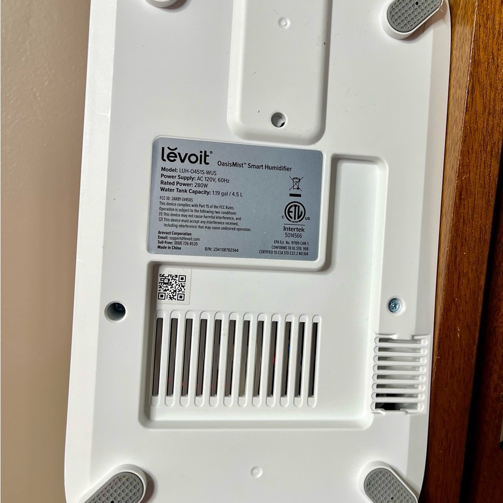 Levoit White Humidifier - Picture 11 of 15